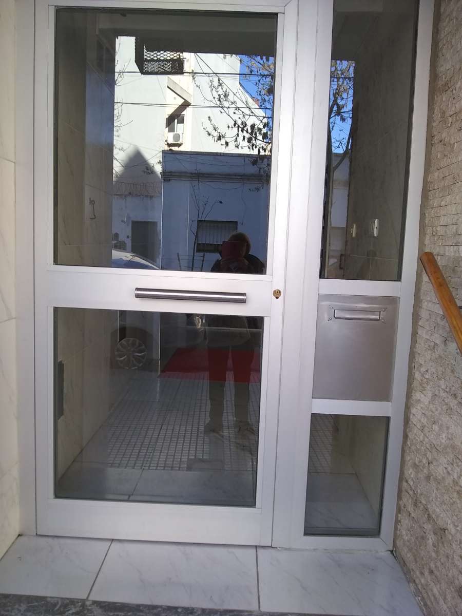 Departamento único en Nueva Pompeya en Alquiler · dueño directo · 1 dorm · 2 ambientes · 30 m² de lote - Imagen 3