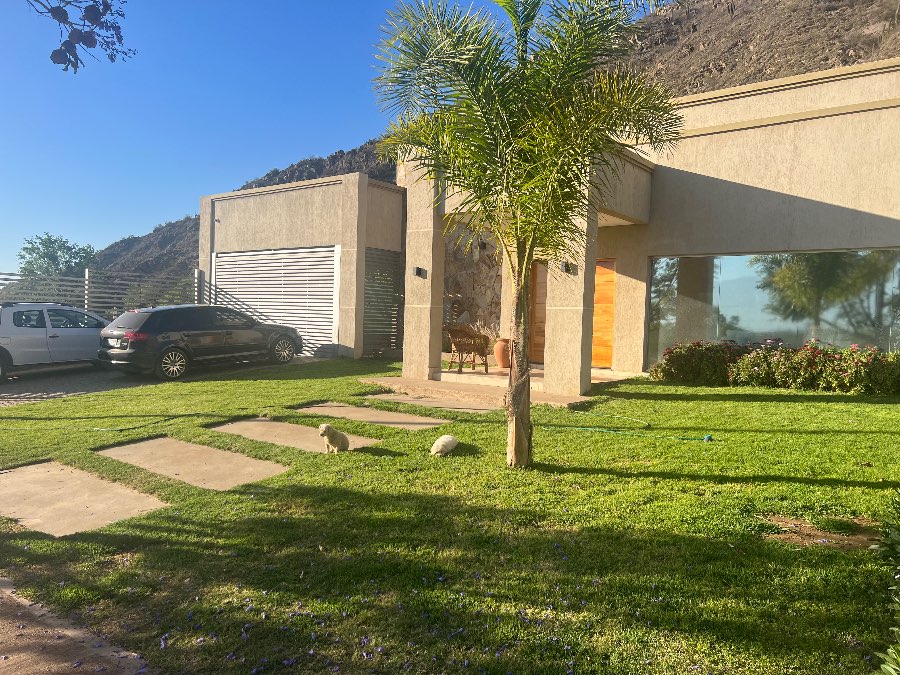 Casa En Venta - Casa en Venta en La Rioja con 3 dorm., 250 m2 cubiertos y 1.200 m2 totales - imagen 10