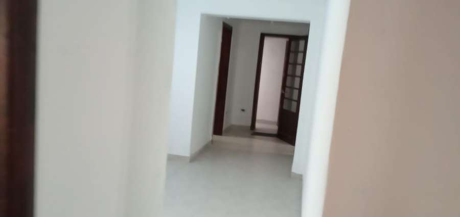 Casa disponible en Necochea · dueño directo · 3 dorm · cochera · 400 m² de lote - Imagen 4