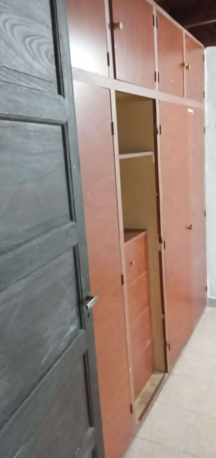 Casa Y Local Comercial En Venta Exelente Ubicacion - Casa en Venta en Necochea con 3 dorm., 220 m2 cubiertos y 400 m2 totales - imagen 15
