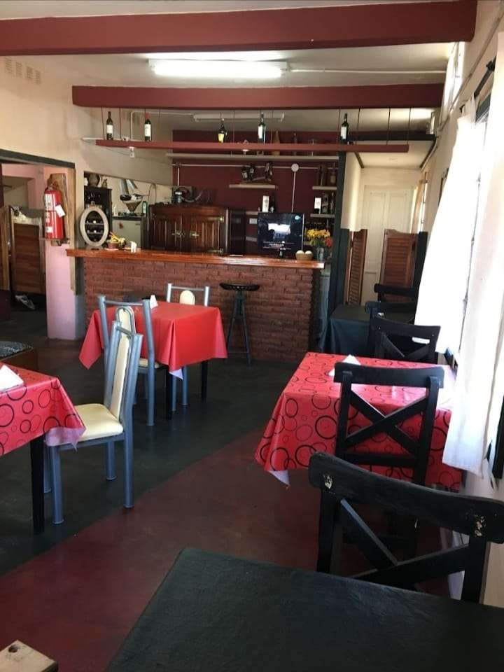 Hermoso Complejo De Cabaas Y Brestaurant En Termas De Tapalque - Casa en Venta en Tapalque con 4 dorm., 6 amb. y 10.500 m2 totales - imagen 8