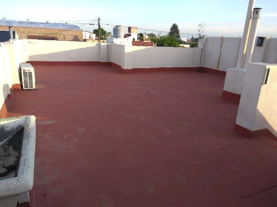 Vendo Amplio Ph Patio Y Terraza - Casa en Venta en Avellaneda con 2 dorm., 3 amb., 70 m2 cubiertos y 190 m2 totales - imagen 4