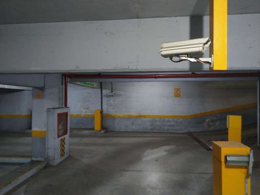 Cocheras 2 ( Dos ) En Venta! Quilmes Centro. La Mejor Ubicacin. - Cochera en Venta en Quilmes con 12 m2 - imagen 5