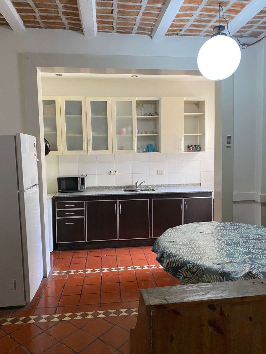 Casa En Venta En Mariano Acosta , Acepta Permuta Por Casa Quinta Menor Valor - Casa en Venta en Mariano Acosta con 4 dorm., 6 amb., 152 m2 cubiertos y 230 m2 totales - imagen 2