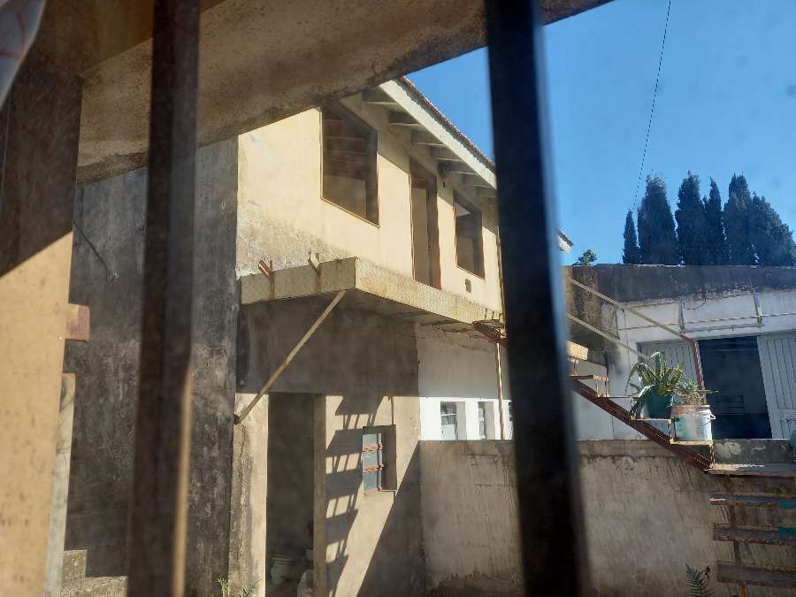 En Olivos, Galpón en Venta · dueño directo · 3 cocheras · 500 m² de lote - Imagen 1