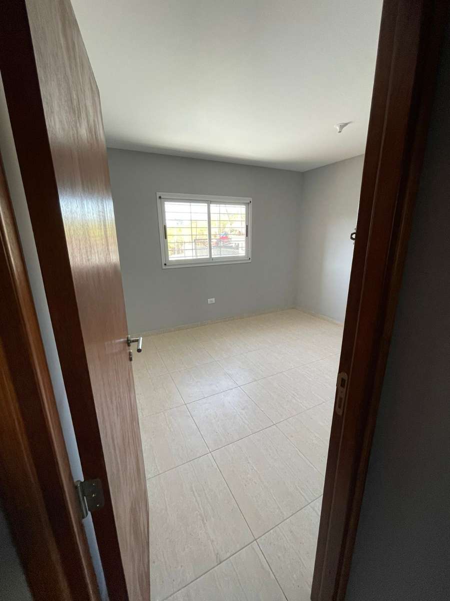 Excelente Duplex - Departamento en Alquiler en La Calera con 2 dorm. y 4 amb. - imagen 5