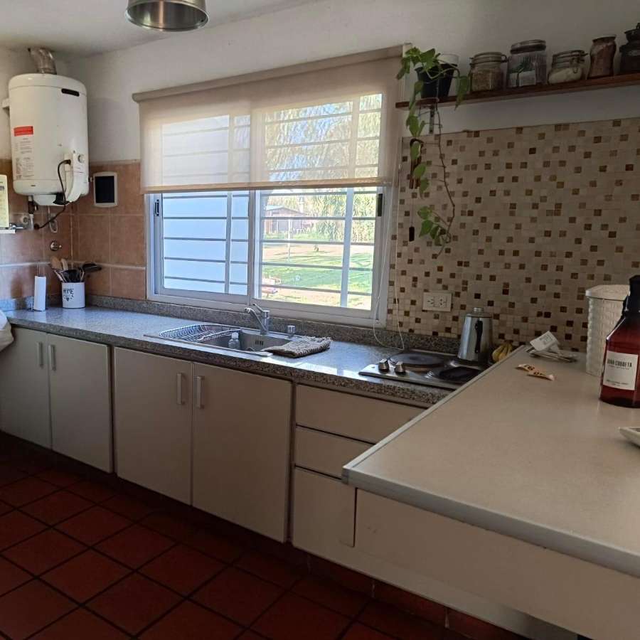 Hermosa Casa En Venta - Con Escritura - Casa en Venta en Canuelas con 2 dorm., 2 amb. y 560 m2 totales - imagen 5