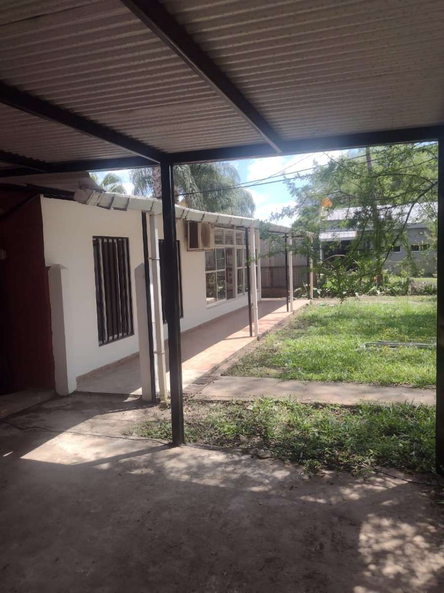 Casa Con Quincho - Casa en Alquiler en Resistencia con 2 dorm., 4 amb. y 1.800 m2 totales - imagen 6