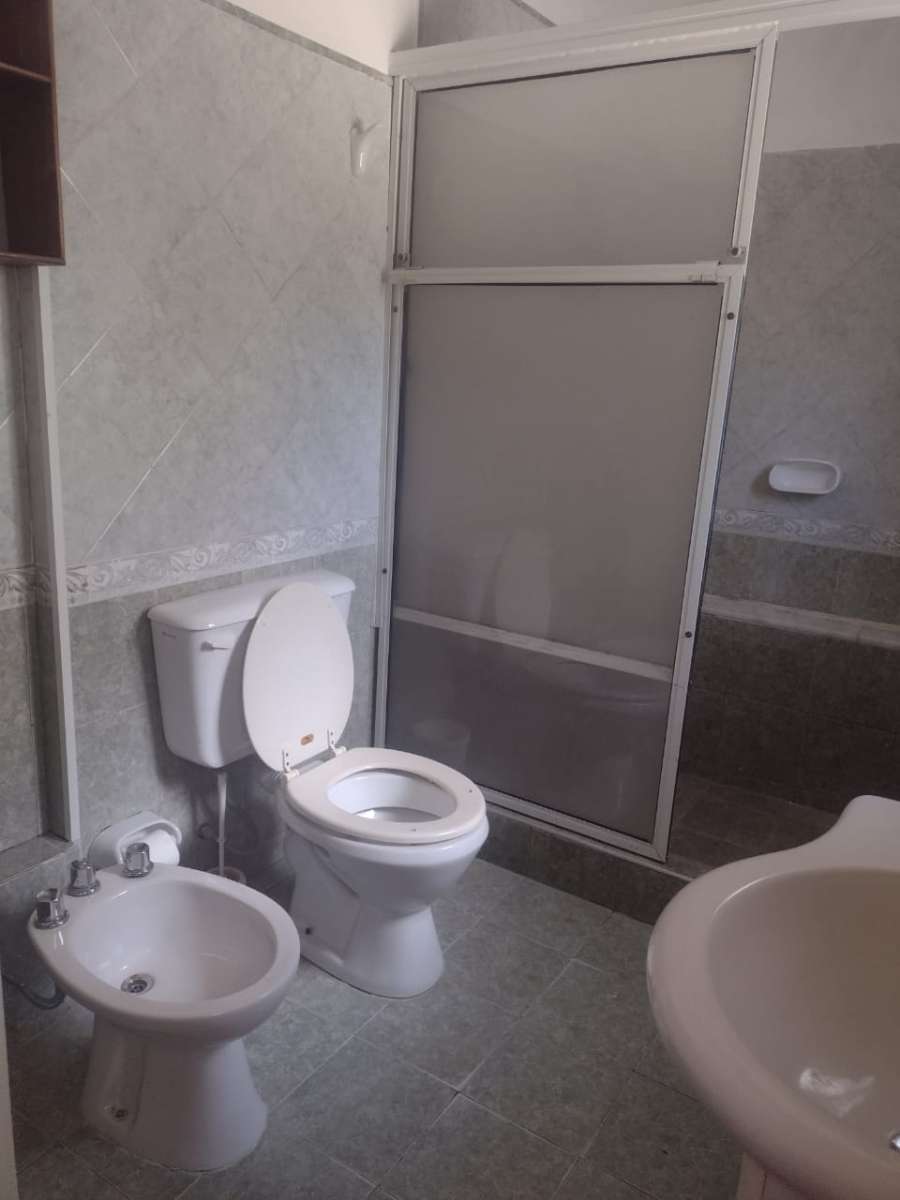 Casa Con Quincho - Casa en Alquiler en Resistencia con 2 dorm., 4 amb. y 1.800 m2 totales - imagen 14