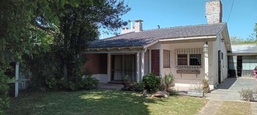Departamento en Venta en Necochea, · dueño directo · 3 dorm · cochera · 300 m² de lote - Imagen 1