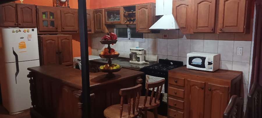 Vendo Casona En Timbues - Casa en Venta en Oliveros con 4 dorm., 6 amb., 200 m2 cubiertos y 300 m2 totales - imagen 13