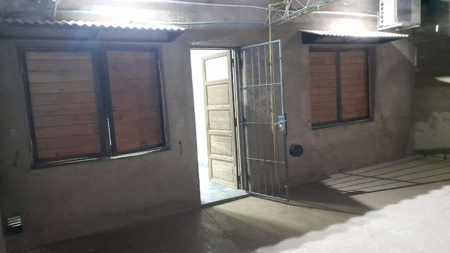 Vendo Casa Sector Cementerio - Casa en Venta en Río Cuarto con 2 dorm. y 165 m2 totales - imagen 3
