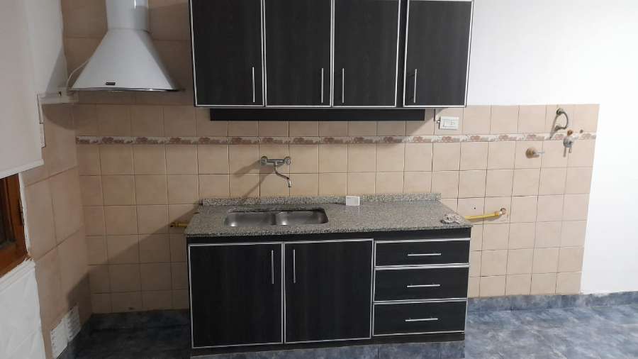 Vendo Casa Sector Cementerio - Casa en Venta en Río Cuarto con 2 dorm. y 165 m2 totales - imagen 4