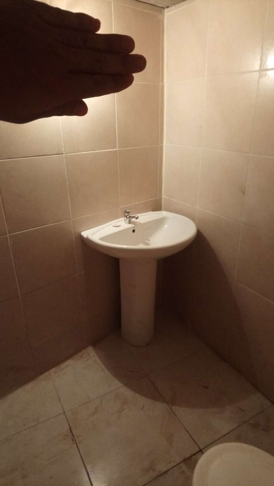 Galpn Parablico Interno Con Oficina Y Bao. - Galpón en Alquiler en Rosario con 321 m2 cubiertos y 416 m2 totales - imagen 14