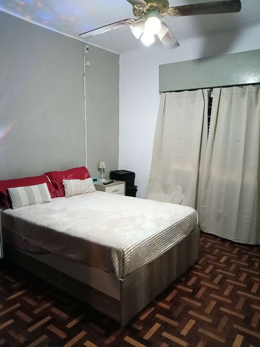 Vendo Linda Casa, Garage. Jardn. Vivienda. Comercial. Profesional - Casa en Venta en Bernal con 2 dorm., 4 amb., 96 m2 cubiertos y 196 m2 totales - imagen 14