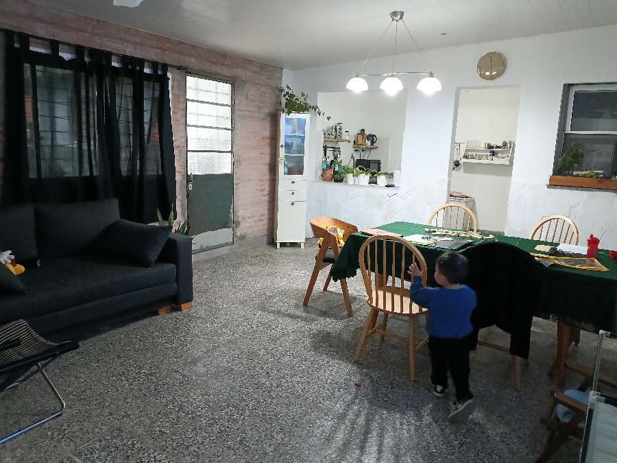 Vendo Linda Casa, Garage. Jardn. Vivienda. Comercial. Profesional - Casa en Venta en Bernal con 2 dorm., 4 amb., 96 m2 cubiertos y 196 m2 totales - imagen 16