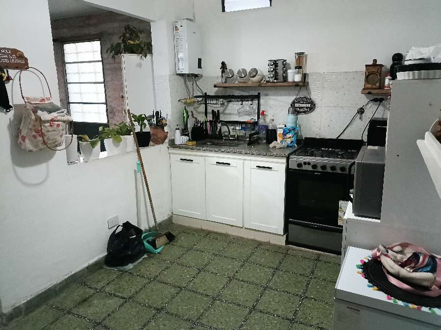 Vendo Linda Casa, Garage. Jardn. Vivienda. Comercial. Profesional - Casa en Venta en Bernal con 2 dorm., 4 amb., 96 m2 cubiertos y 196 m2 totales - imagen 21