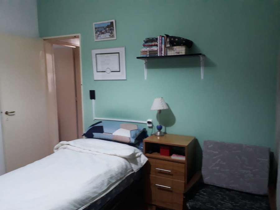 Vendo Casa En Barrio Bimaco - Casa en Venta en Río Cuarto con 3 dorm., 412 m2 cubiertos y 180 m2 totales - imagen 2