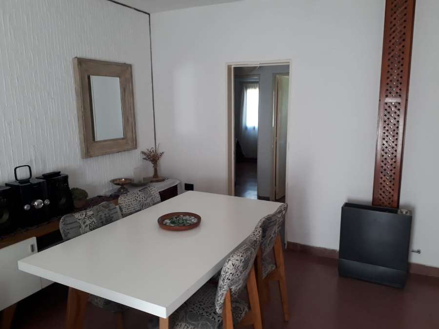 Vendo Casa En Barrio Bimaco - Casa en Venta en Río Cuarto con 3 dorm., 412 m2 cubiertos y 180 m2 totales - imagen 5