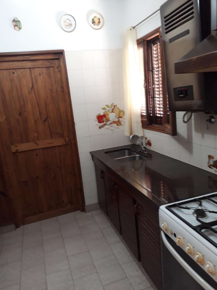 Vendo Casa En Barrio Bimaco - Casa en Venta en Río Cuarto con 3 dorm., 412 m2 cubiertos y 180 m2 totales - imagen 7