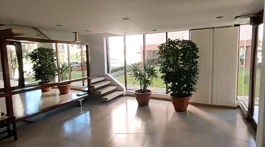 Casa en Venta en Pinamar con · dueño directo · 2 dorm · cochera · 70 m² de lote - Imagen 3