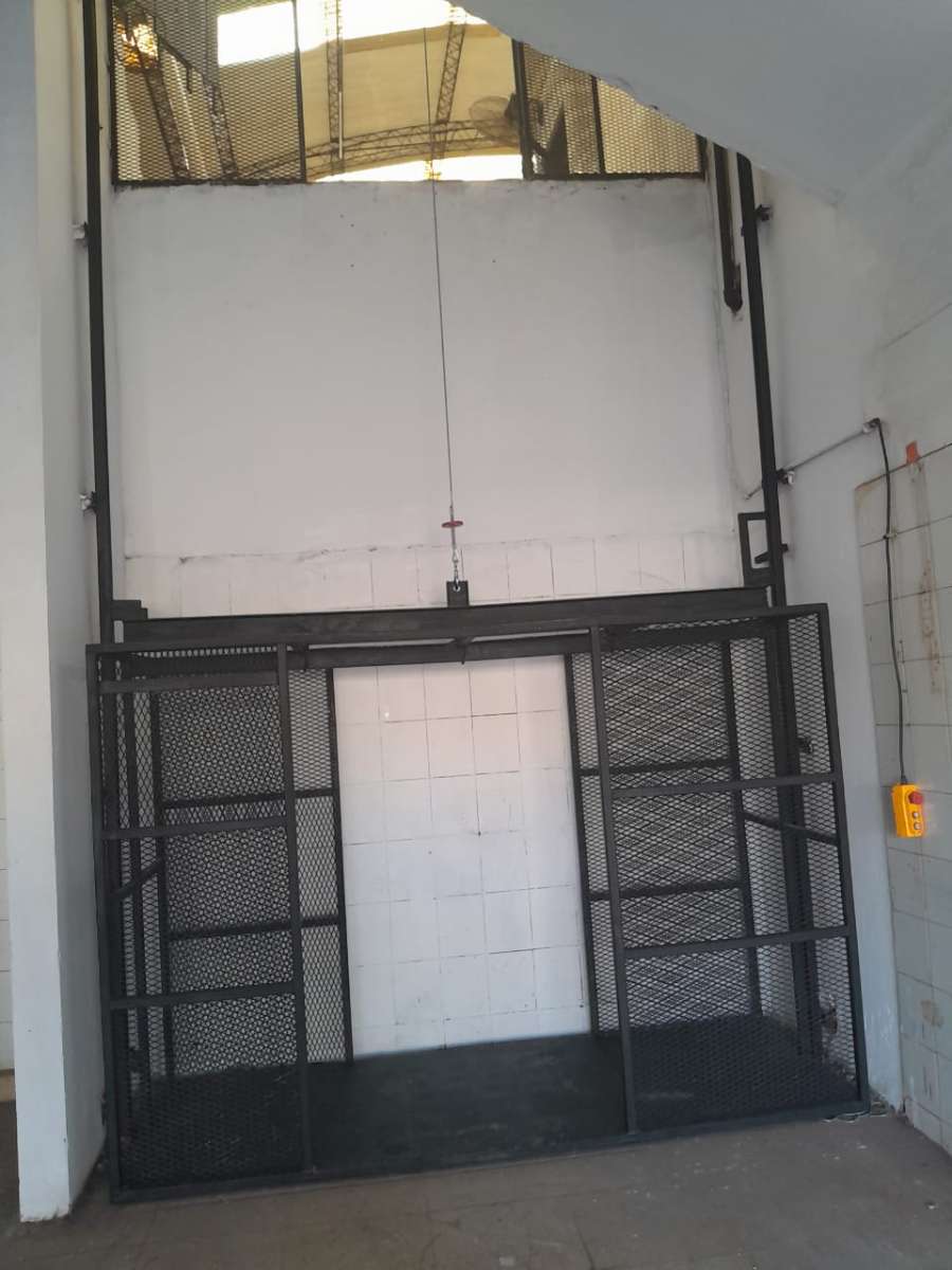 Galpón disponible en Tablada · dueño directo · cochera · 300 m² de lote - Imagen 2