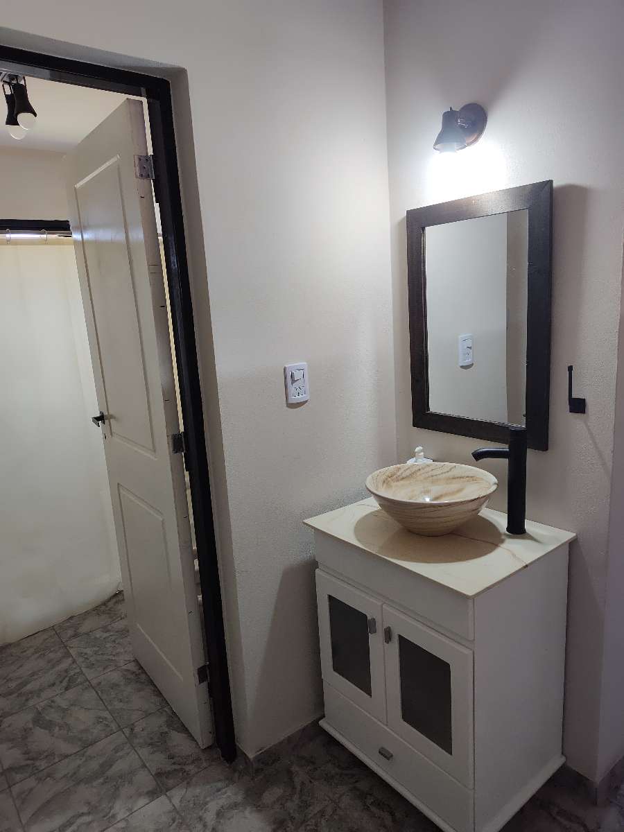 Casa en Temporario en Mina Clavero · dueño directo · 2 dorm · cochera · 20 m² de lote - Imagen 3
