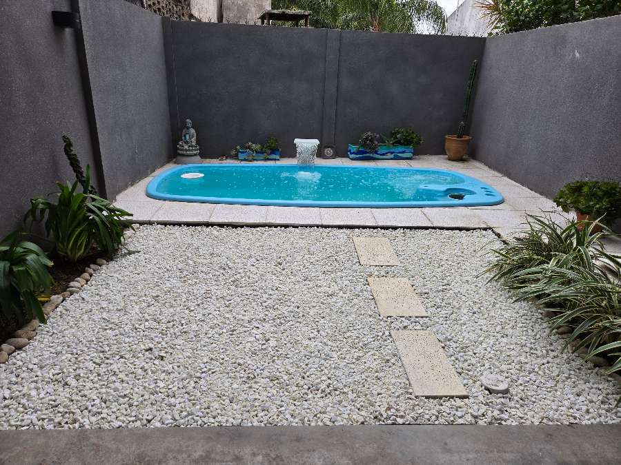 Casa En Venta En Barrio Thompson, Paran, Con Piscina Y Cochera Doble - Casa en Venta en Paraná con 2 dorm., 5 amb., 144 m2 cubiertos y 97 m2 totales - imagen 20