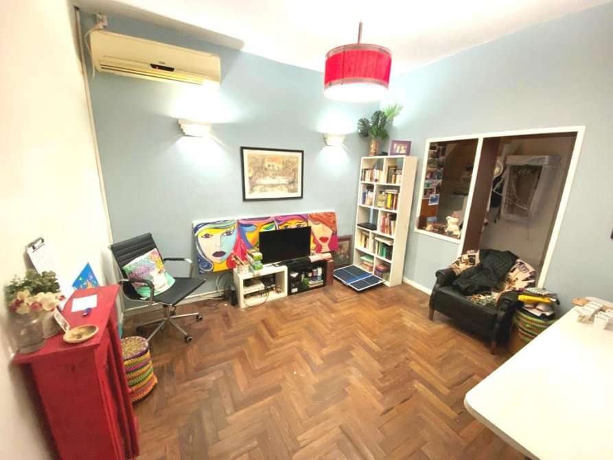 Casa En Venta En Temperley, Buenos Aires, 6 Ambientes Y 3 Baos - Casa en Venta en Temperley con 4 dorm., 6 amb., 200 m2 cubiertos y 390 m2 totales - imagen 15