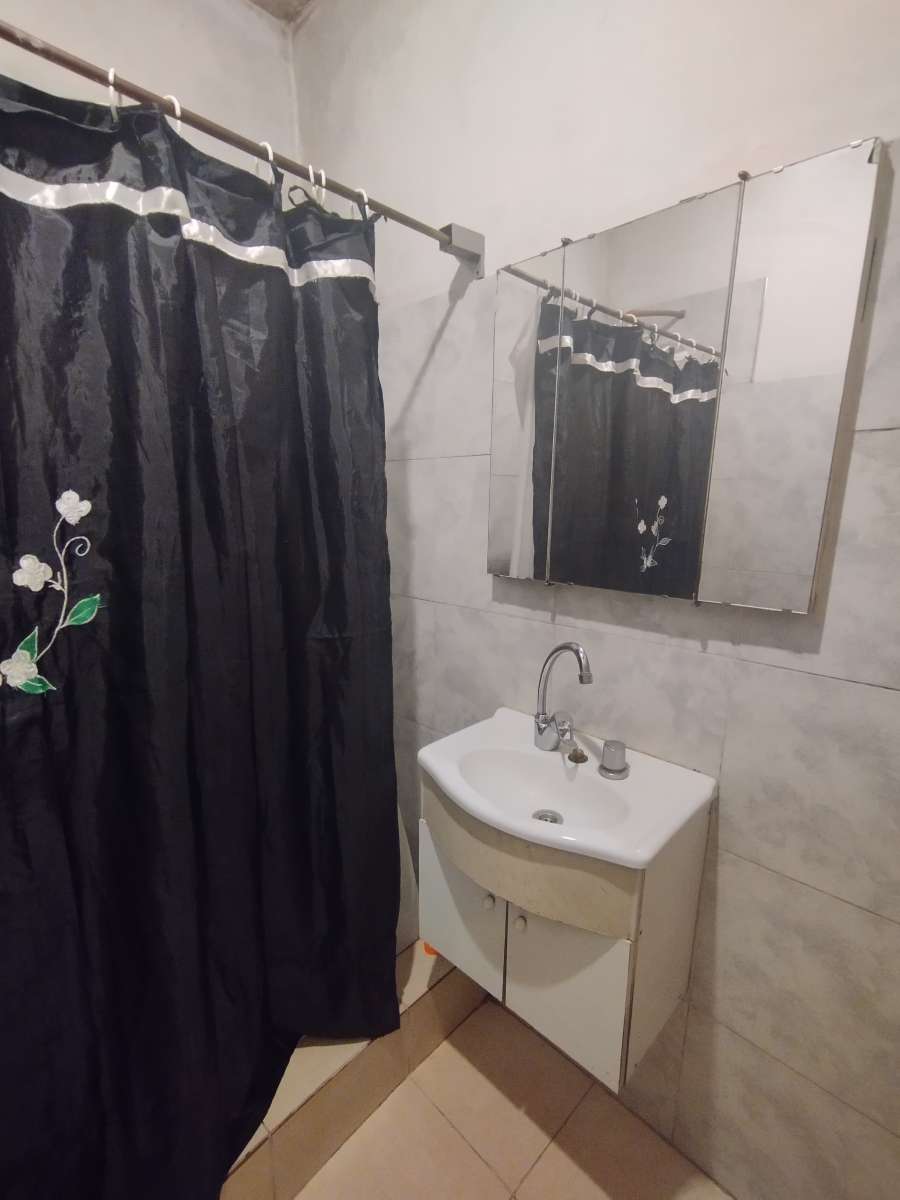 Comprar Casa en Marcos Paz · dueño directo · 3 dorm · cochera · 333,8 m² de lote - Imagen 3