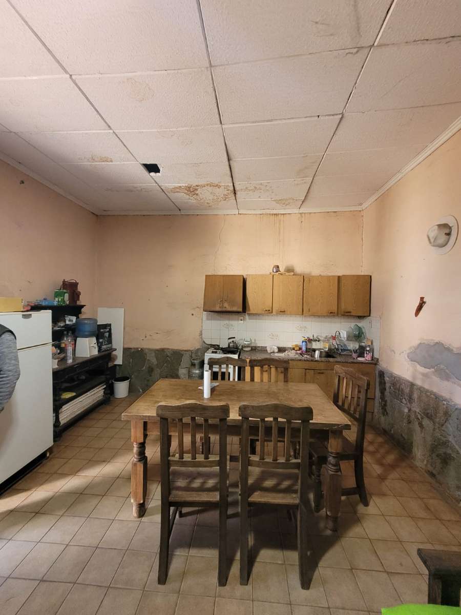 Casa En Venta En San Luis Capital, 2 Dormitorios Y Terreno De 644 M - Casa en Venta en San Luis con 2 dorm., 4 amb., 125.640 m2 cubiertos y 644 m2 totales - imagen 5