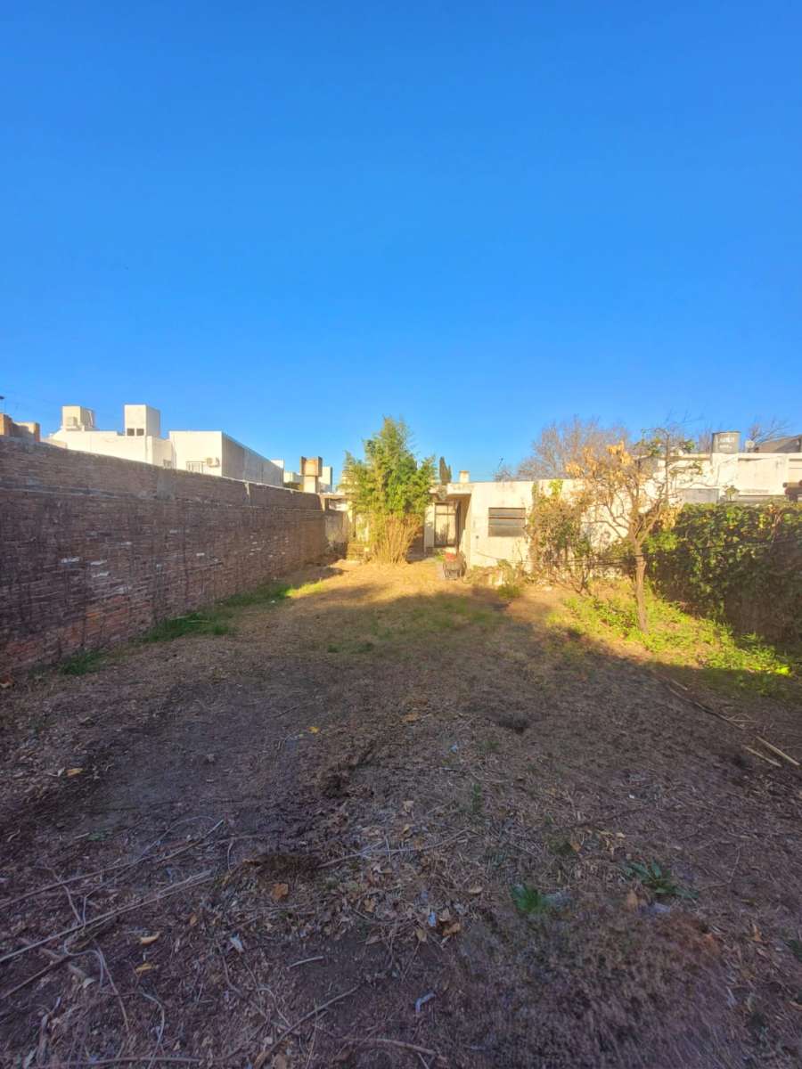 Excelente Casa en Villa Mercedes en Venta · dueño directo · 3 dorm · cochera · 401,12 m² de lote - Imagen 3