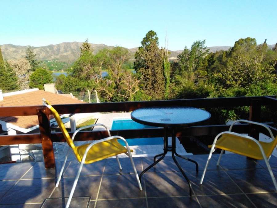 Casa en temporario en Villa Parque Siquiman, Córdoba, con 3 dormitorios y piscina - Imagen 5