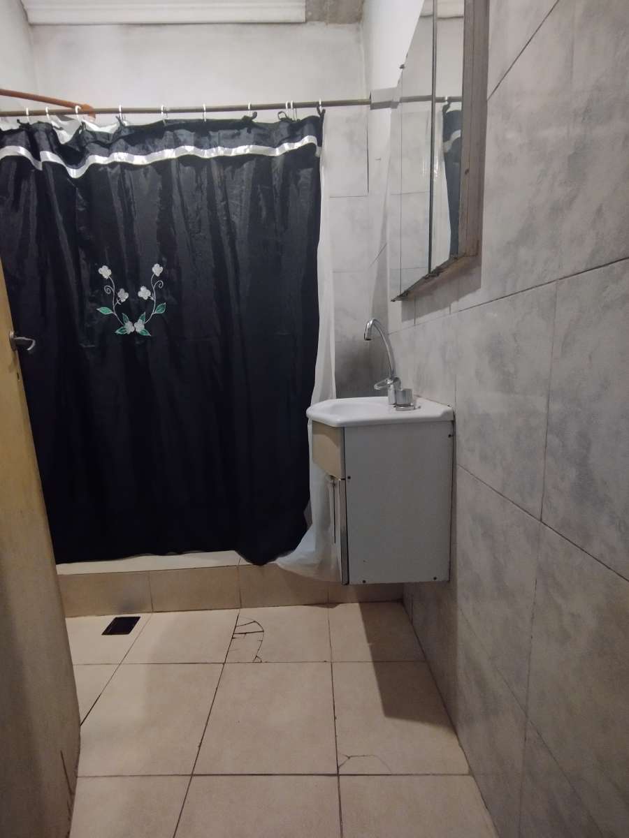 Comprar Casa en Marcos Paz · dueño directo · 3 dorm · 3 ambientes - Imagen 3