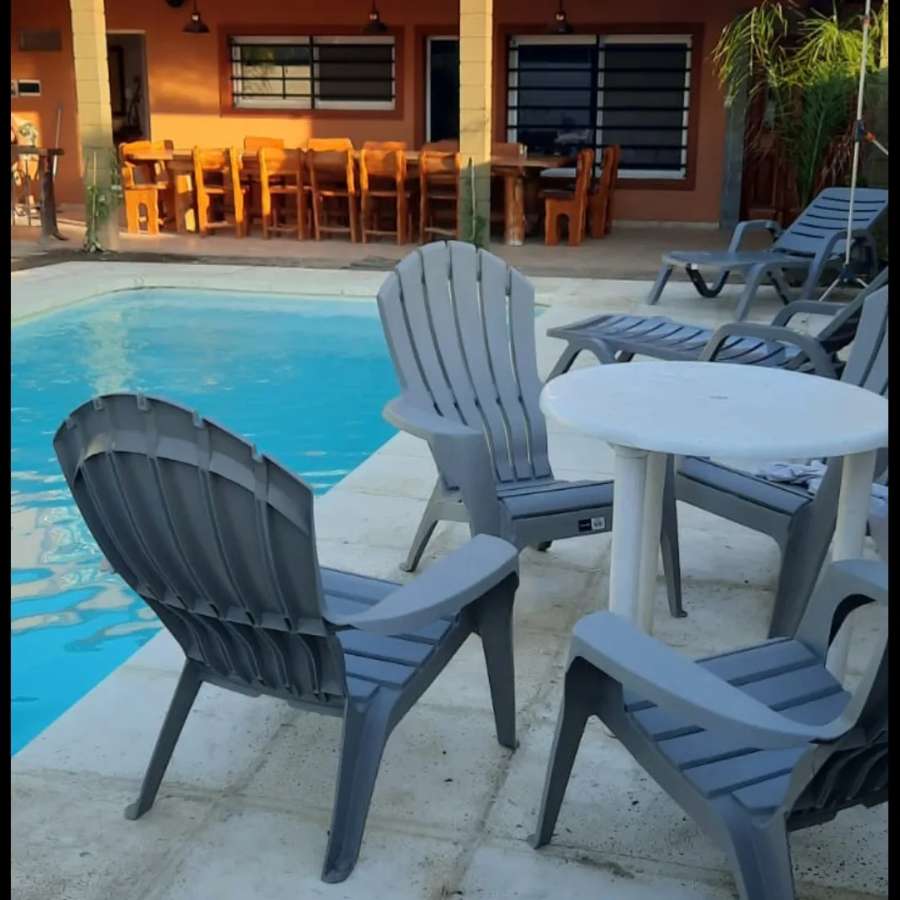 Comprar Casa en La Plata · dueño directo · 4 o más dorm · cochera · 1 ha - Imagen 3