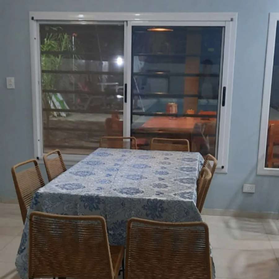 Casa En Temporario En La Plata, Buenos Aires, Con Pileta Y Parrilla - Casa en Temporario en La Plata con 2 dorm. y 180 m2 cubiertos - imagen 22