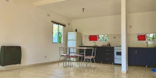 Casa en Venta en Ituzaingo con 2 dorm., 85 m2 cubiertos y 190 m2 totales - imagen 2