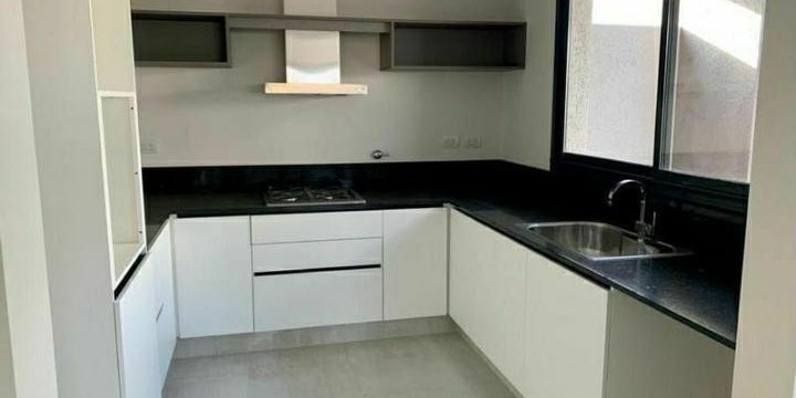 Casa en Venta en Córdoba con 3 dorm., 160 m2 cubiertos y 180 m2 totales - imagen 5