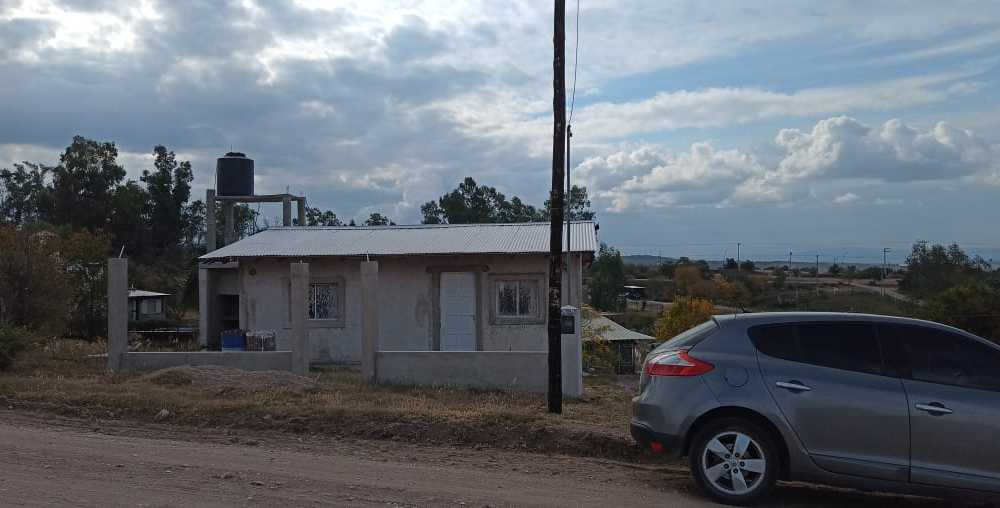Casa en Villa Carlos Paz en Venta · dueño directo · 2 dorm · 5 cocheras · 1,3 m² de lote - Imagen 3