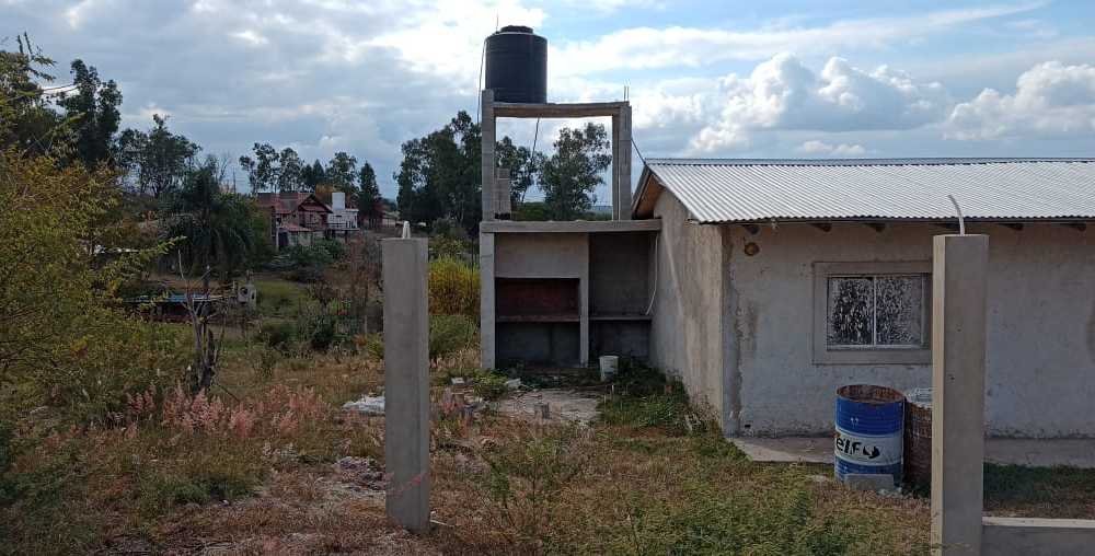URGENTE POR VIAJE VENDO EN TANTI CASA SOBRE LOTE DE 1300M2 - Imagen 5