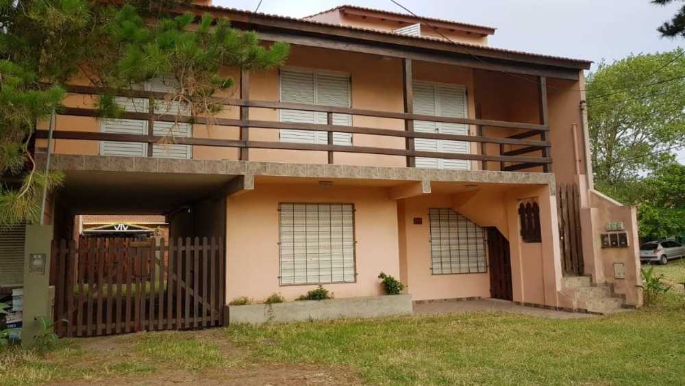 Casa en Venta en San Bernardo con · dueño directo · 4 o más dorm · 6 ambientes · 220 m² de lote - Imagen 2