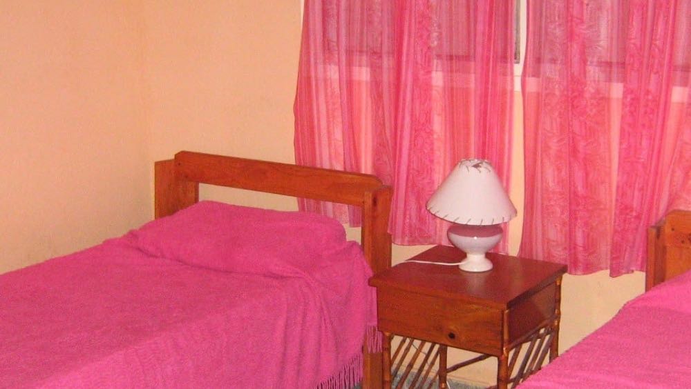 Alquilo casa en villa Carlos paz - Imagen 4