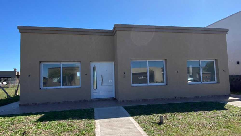Casa en Pilar para en Venta · barrio privado · dueño directo · 3 dorm · 550 m² de lote - Imagen 1