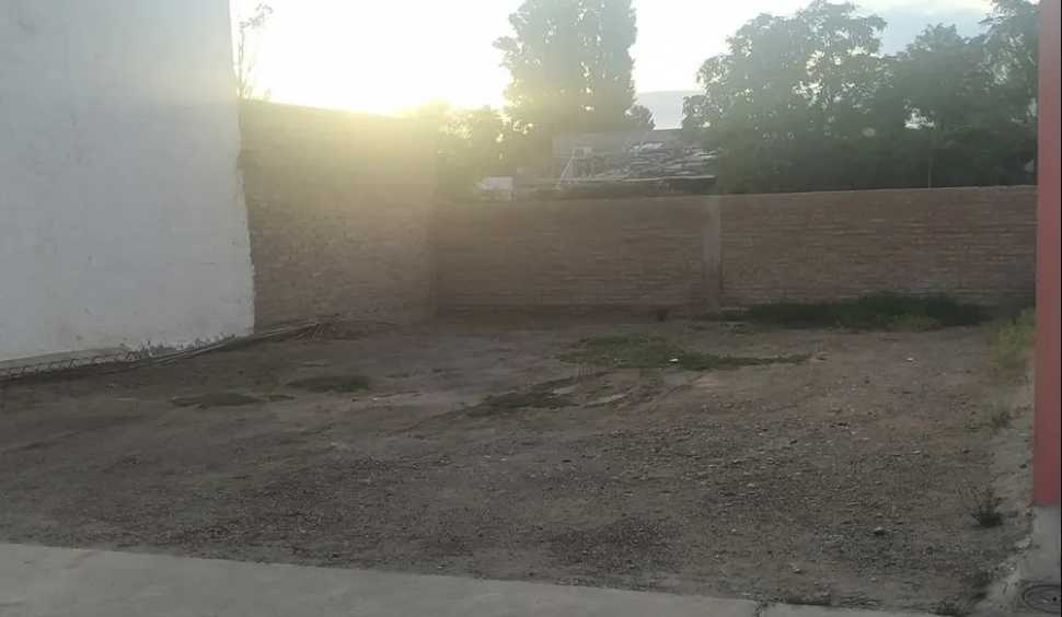 En Neuquén, Casa en Venta · barrio con seguridad · dueño directo · 96 m² de lote - Imagen 3