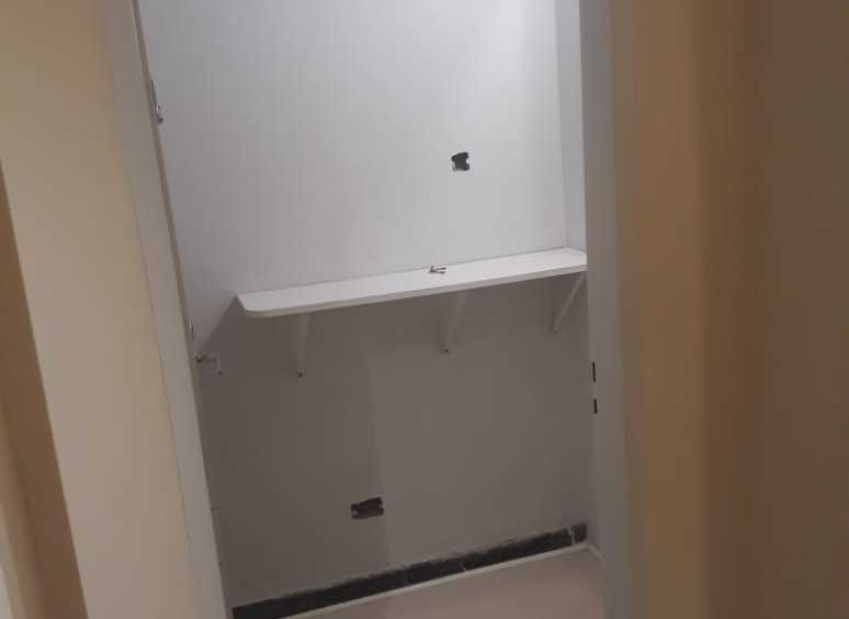 VENDO HERMOSO LOCAL EN ESMERALDA 500 ENTRE LAVALLLE Y TUCUMAN - Imagen 5