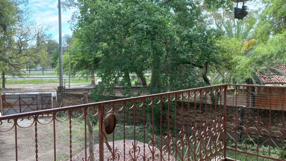 VENDO TERRENO CON CASA CONSTRUIDA, EXCELENTE UBICACION! - Imagen 4