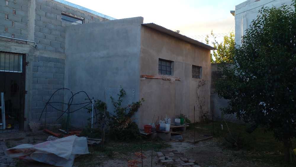 Galpón disponible en Córdoba · dueño directo · 5 cocheras · 330 m² de lote - Imagen 3