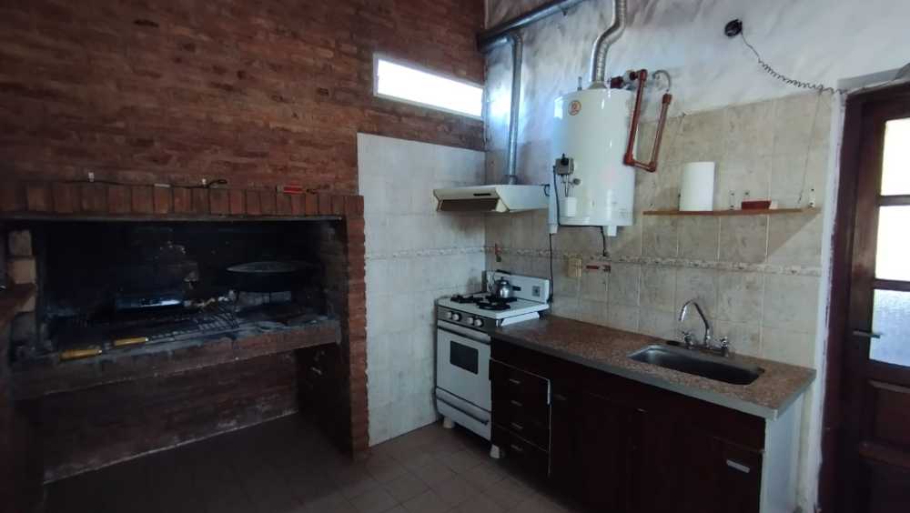 Tu próxima Casa en Temporario en Salto Grande · dueño directo · 2 dorm · cochera · 650 m² de lote - Imagen 3