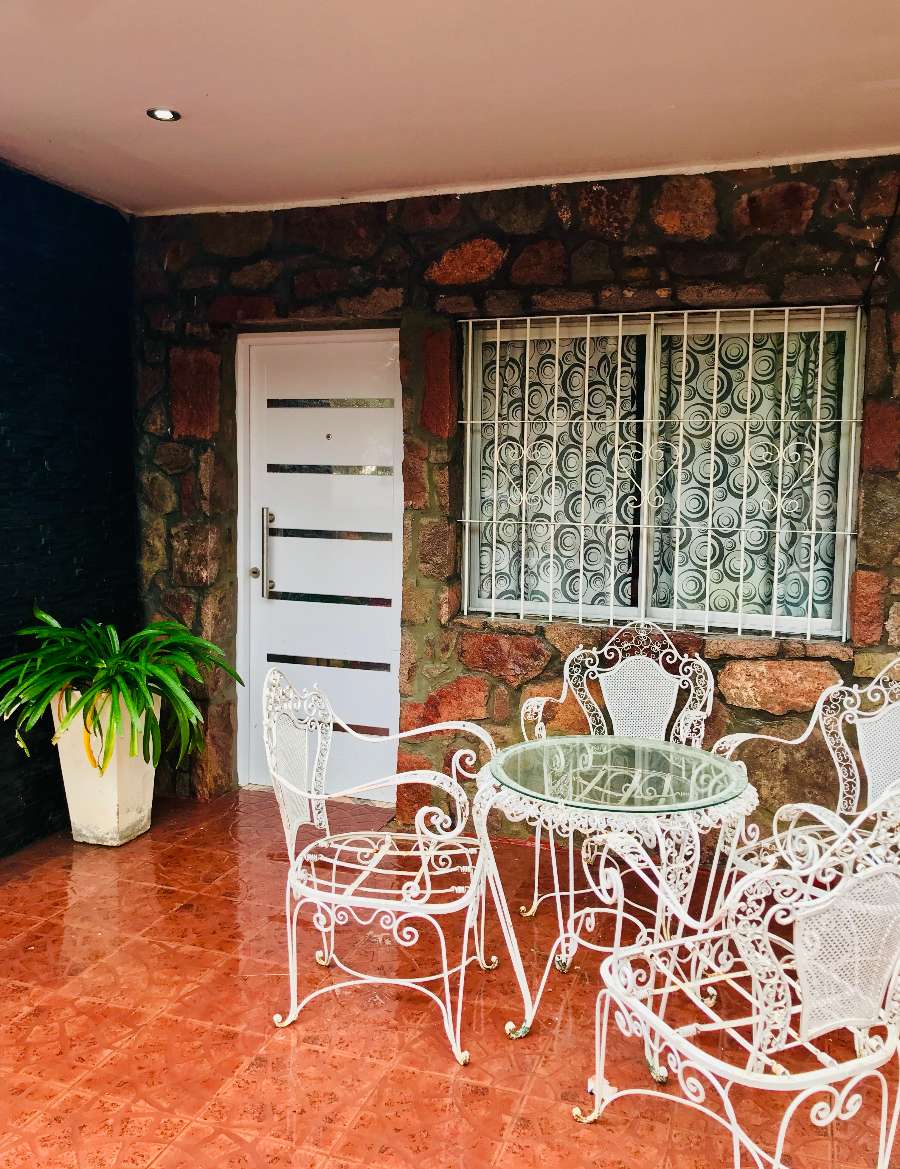 Departamento en Villa Carlos Paz con piscina - Imagen 3