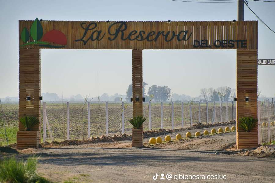 Emprendimiento en Venta en General Rodriguez con barrio con seguridad y 2 dorm - Imagen 3